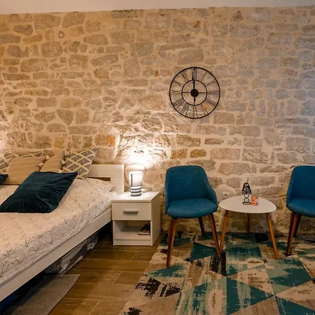 Apartment Ana Stylish In Old Town *